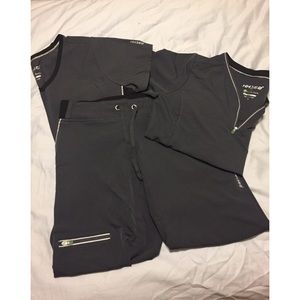 Healing Hands Pewter Gray Scrub Set